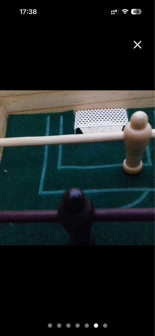 Futbolín de madera para mesa de la marca trotamund