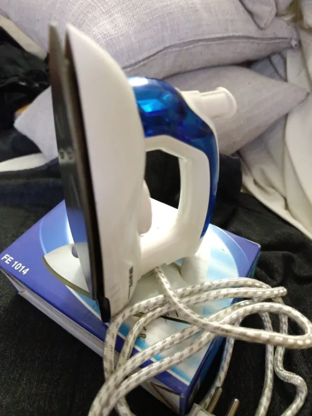 Plancha de vapor viaje nueva