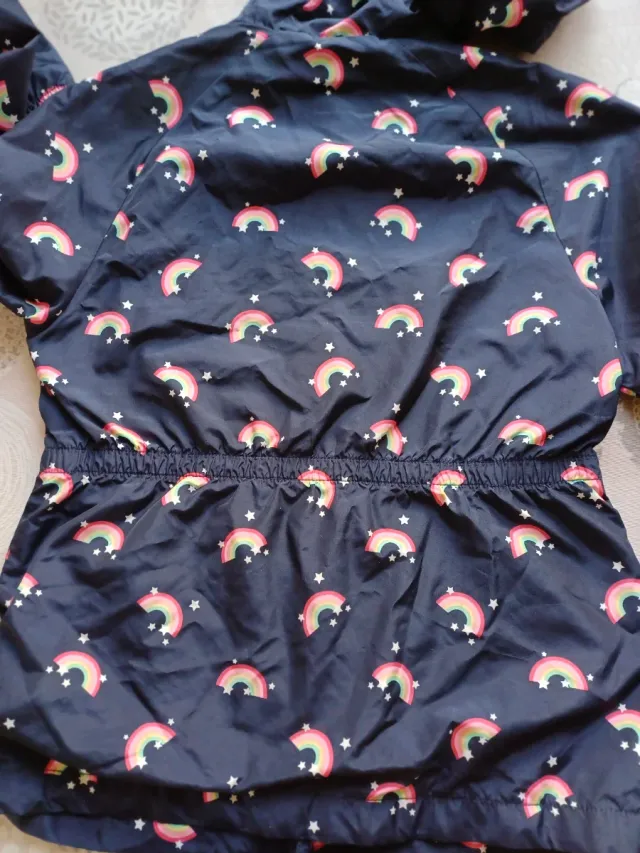 Chuvasquero impermeable niña GAP arcoíris