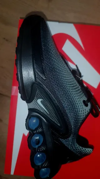 Nike Air Max DN Talla 38.5 Nuevas sin usar.