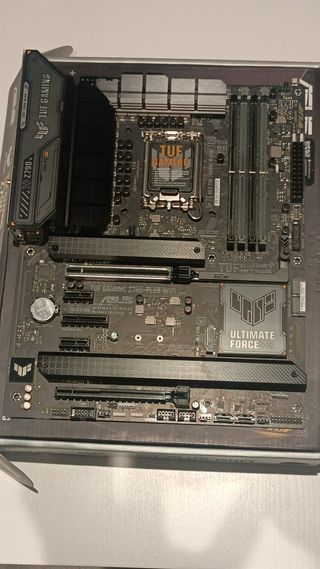 Placa Base ASUS TUF Gaming Z790-PLUS WIFI