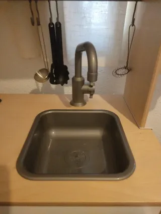 Cocina de juguete con accesorios