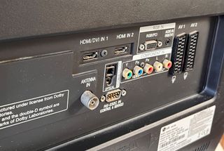 Monitor Acer y TV LG 32 Negro