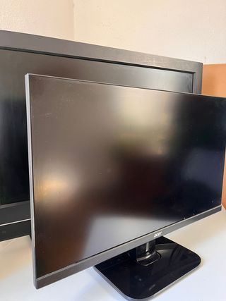 Monitor Acer y TV LG 32 Negro