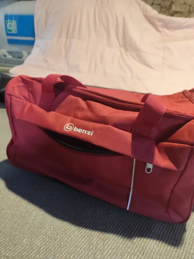 Bolsa de viaje Benzi blanda roja