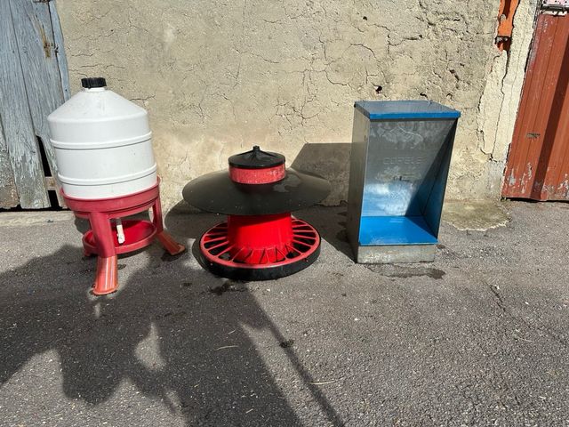 Comederos para aves, conejos...