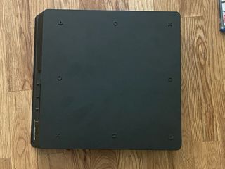 PS4 (PlayStation 4) Negra + Juegos