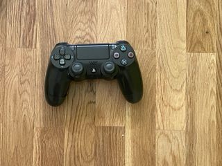 PS4 (PlayStation 4) Negra + Juegos