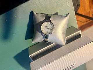 Reloj Lotus Plata precioso, nuevo sin estrenar
