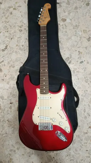 Chitarra Elettrica Stratocaster SX Rossa