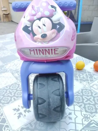 Moto correpasillos Minnie niña
