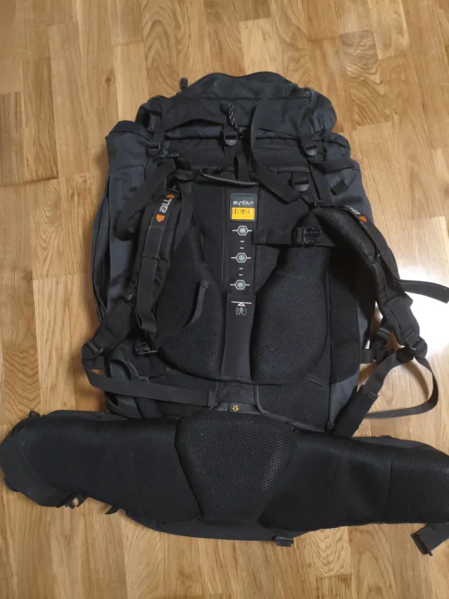 Mochila Travesía 70+10L Quechua