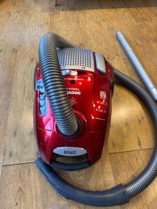 Aspiradora Hoover Telios Plus con accesorios