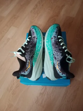 Zapatillas Trail Hoka Speedgoat 6 Vibram Talla 39