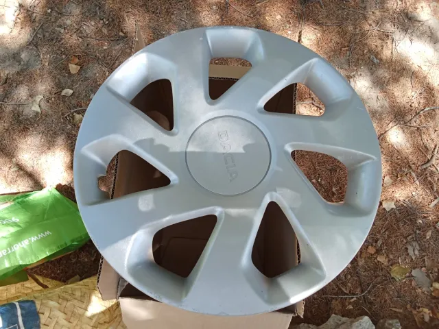 Tapacubos Dacia Sandero