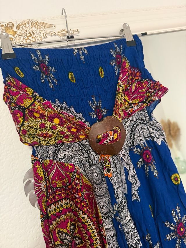 Vestido asimétrico palabra de honor