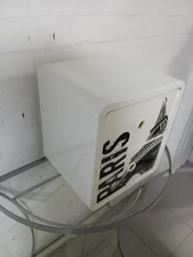 Cajonera Torre Eiffel Plástico