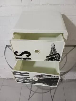 Cajonera Torre Eiffel Plástico