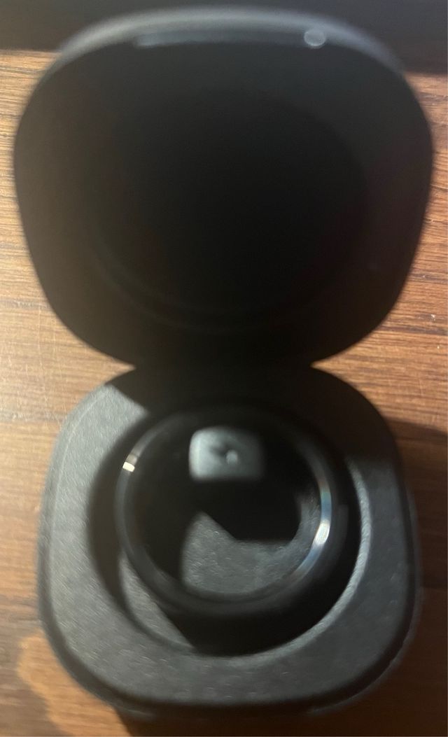 Anel Tecnológico Dourado e Prateado