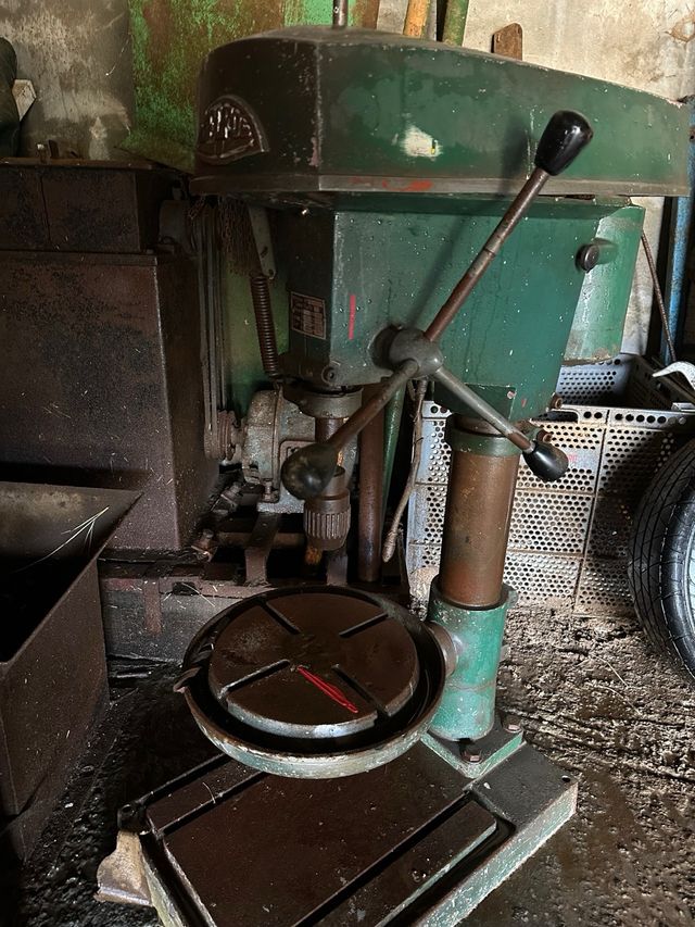 Taladro de columna trifásico