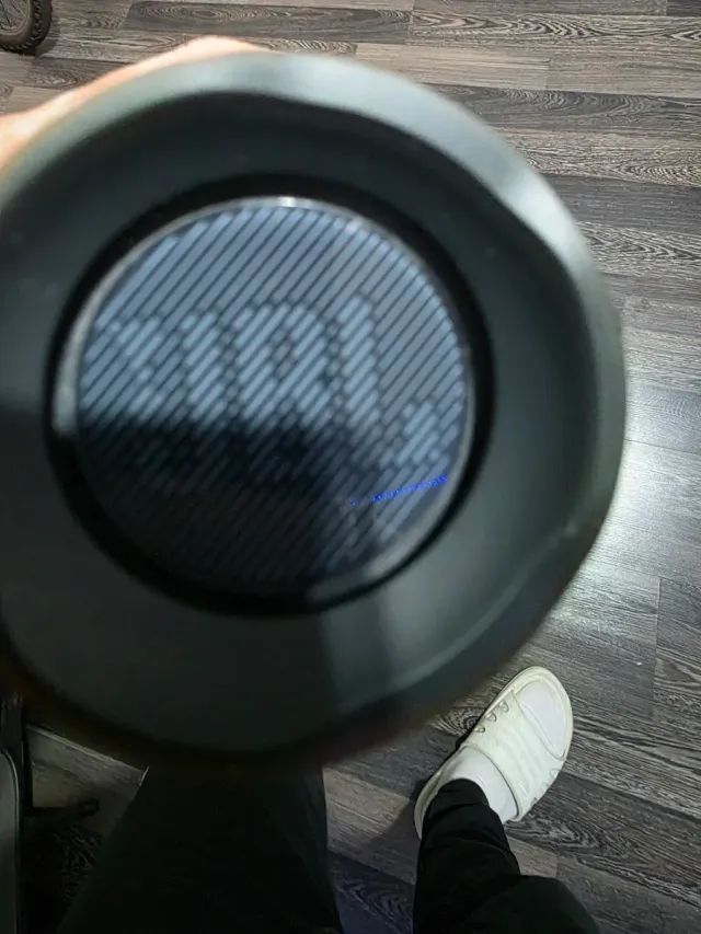 Altavoz JBL  FLIP Essencial 2 gris y rojo