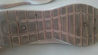 Deportivas elásticas beige