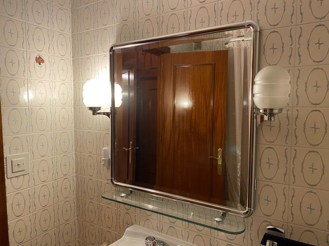 Espejo de baño antiguo plateado