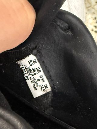 Zapatillas Puma Piel Negra y Blanca