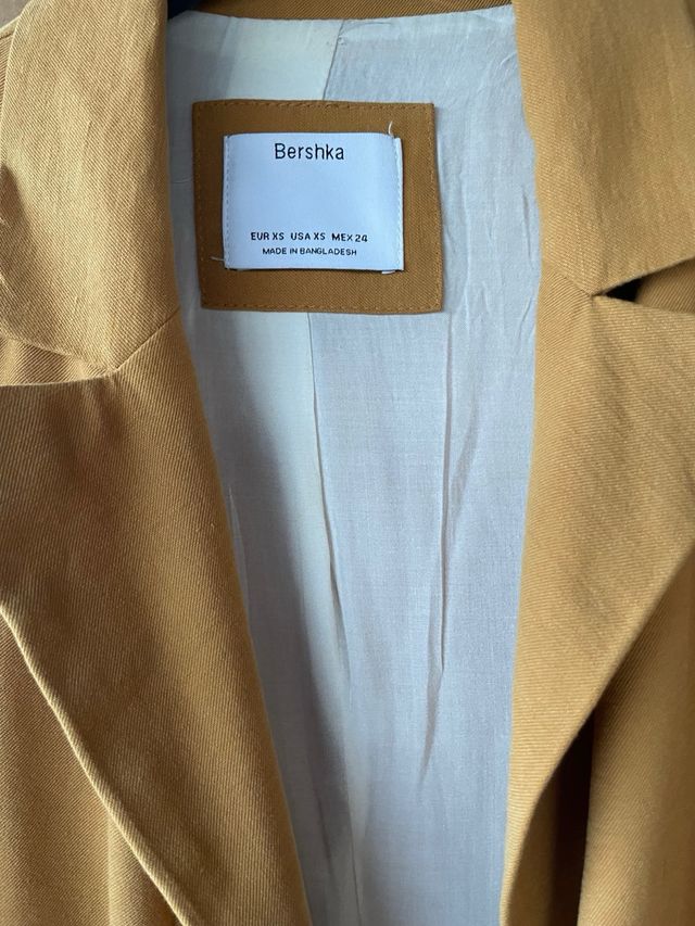 Blazer mostaza doble botonadura