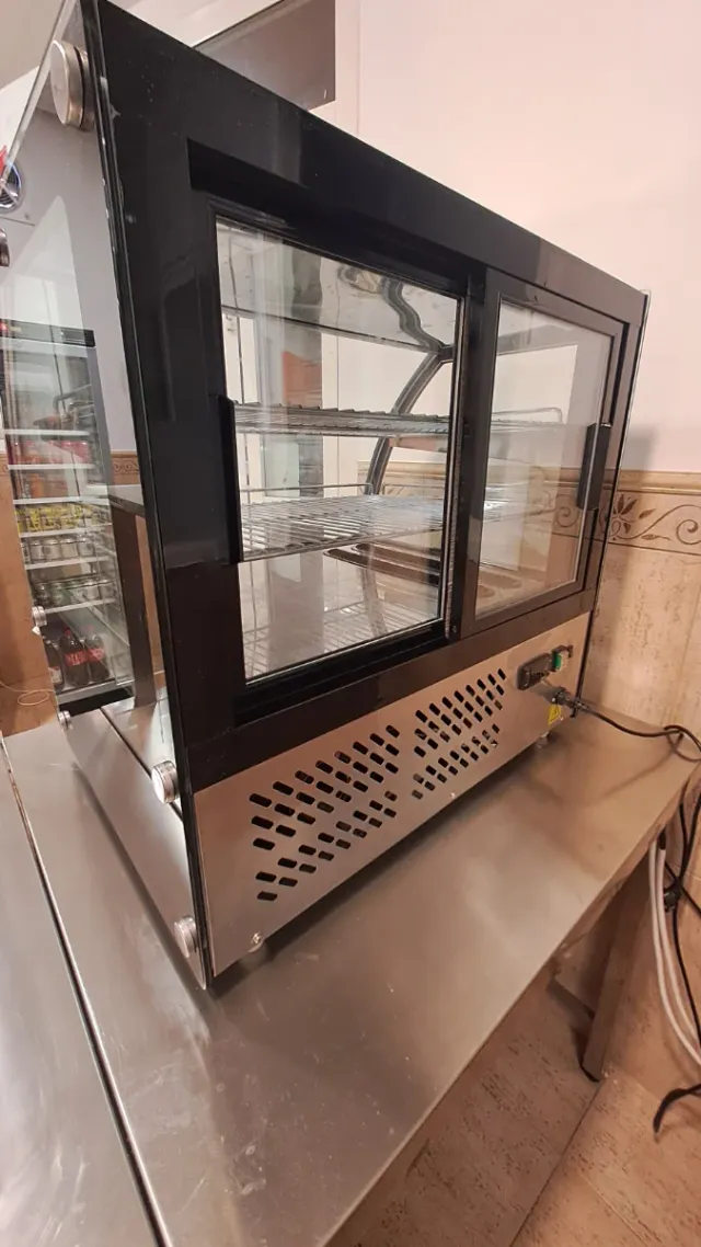 Vitrina de frío para postres