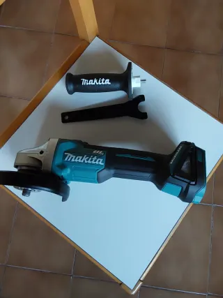RADIAL AMOLADORA MAKITA DGA504