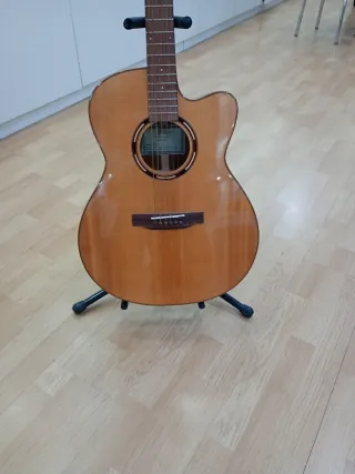 Guitarra Acústica J. Alvarez AV-150