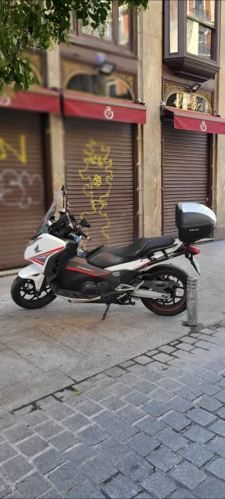 Honda Integra 750NS Moto