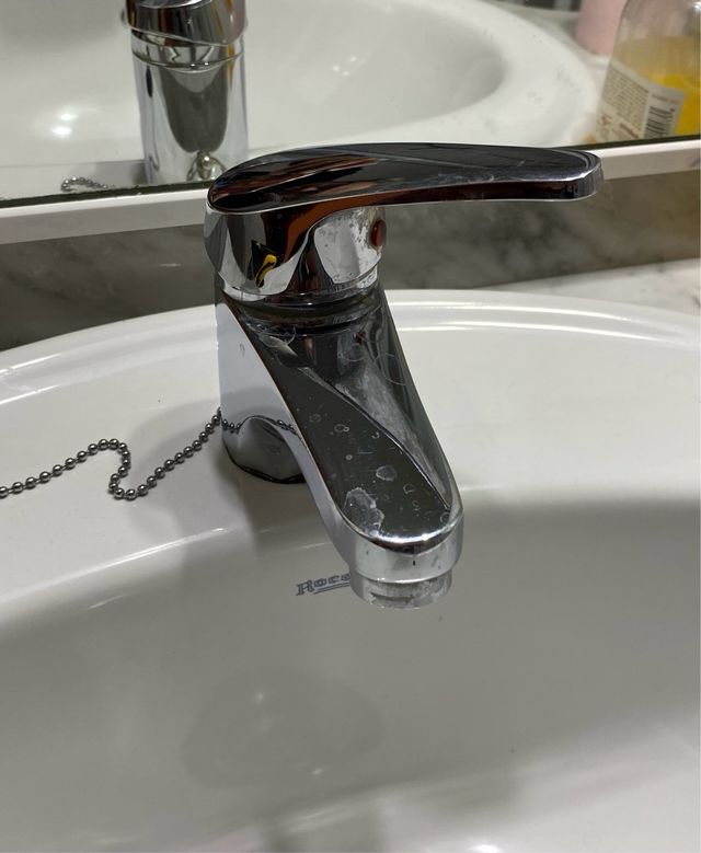 Grifería baño completa - Plata y Negro