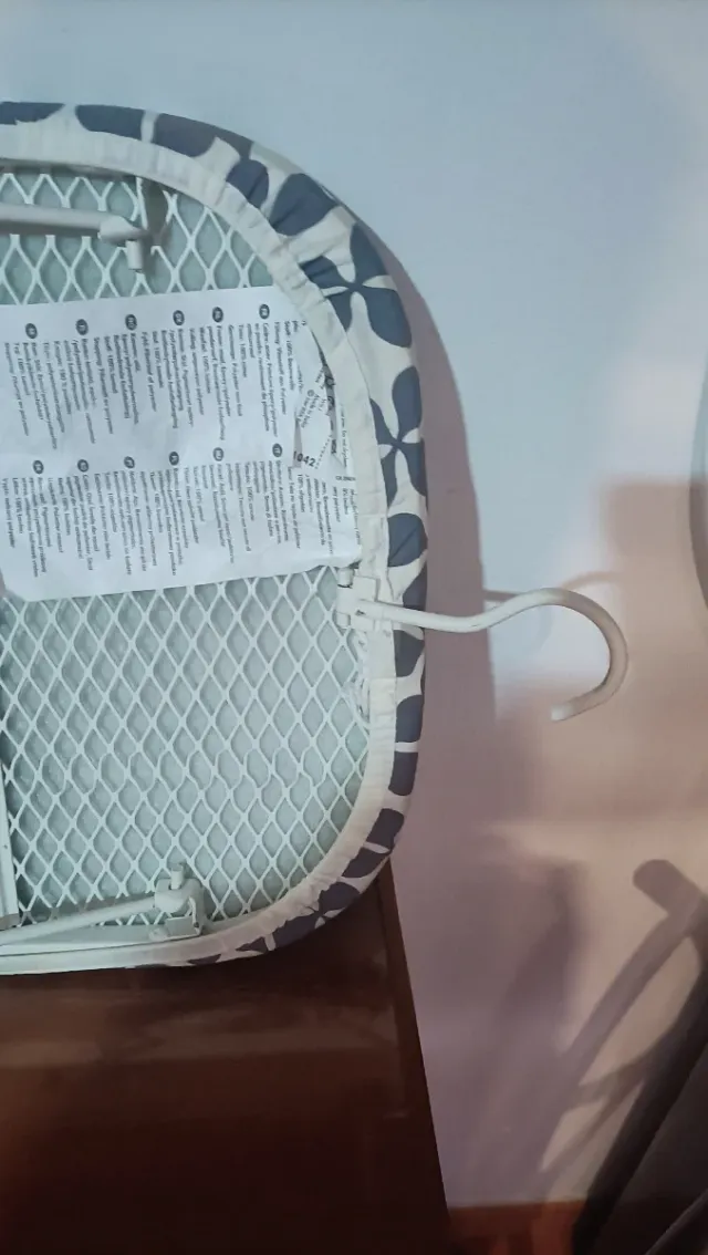 Tabla de planchar con estampado floral