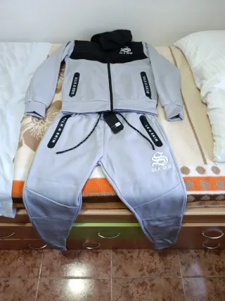 Conjunto Chándal Gris y Negro