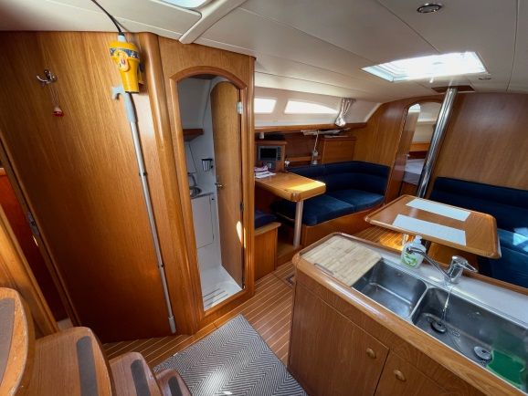 Velero Jeanneau Sun Odyssey 37