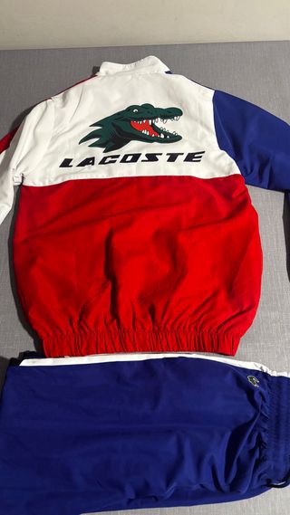 Conjunto deportivo Lacoste
