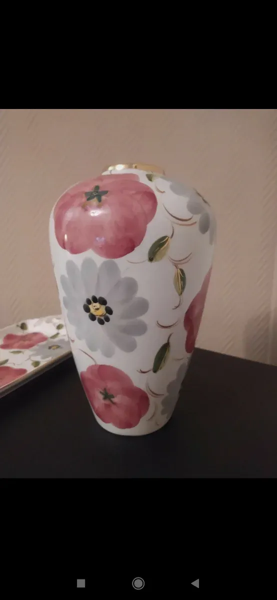 Jarrón y bandeja cerámica flores pintadas