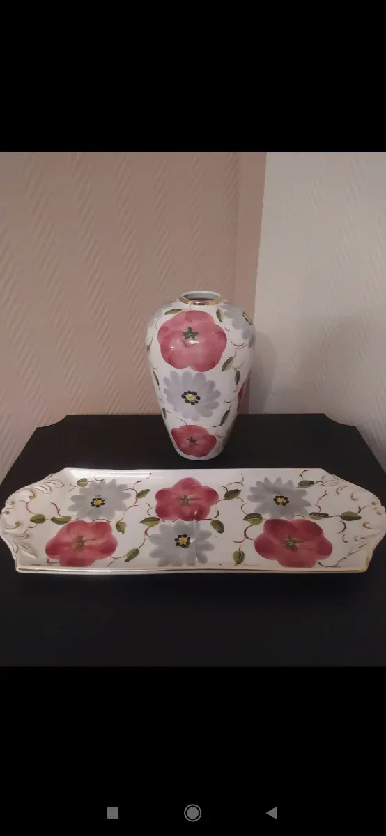 Jarrón y bandeja cerámica flores pintadas