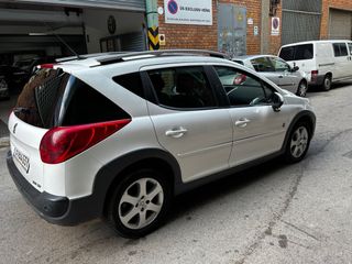 Peugeot 207 SW  2010