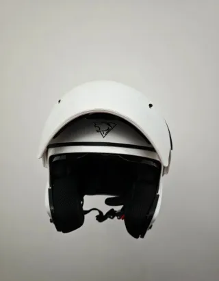 Casco modulare con visiera solare interna