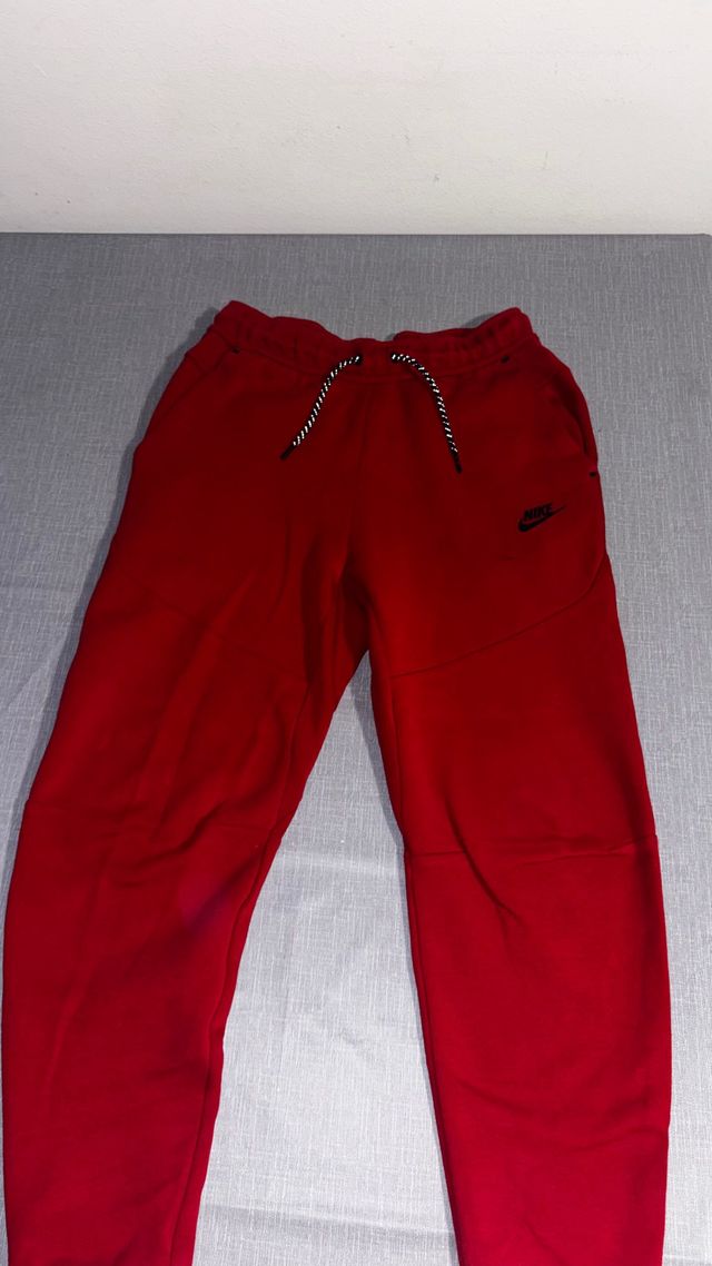 Pantalón Nike Tech Rojo
