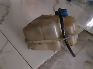 Botella expansión Alfa Romeo 166