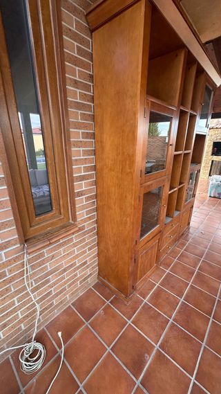 Mueble Salón Cerezo Macizo con Vitrinas