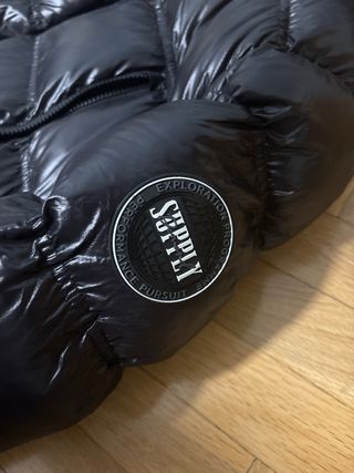 Abrigo acolchado Supply and Demand negro