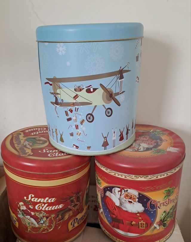 Latas de Navidad ( CADA UNA 6e )