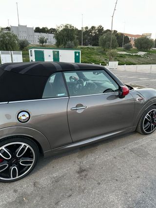 MINI Cabrio 2017