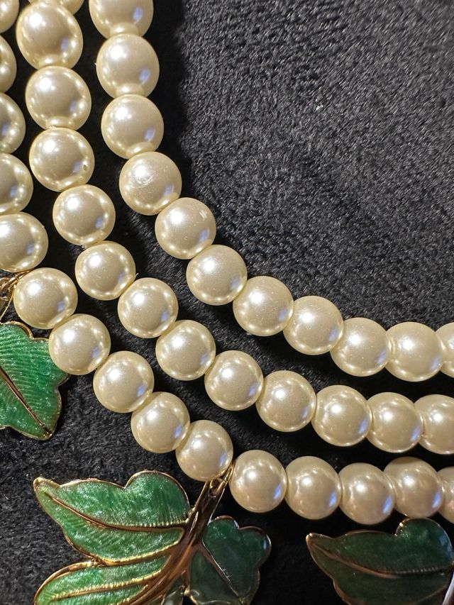 Conjunto vintage de collar y pendientes de esmalte