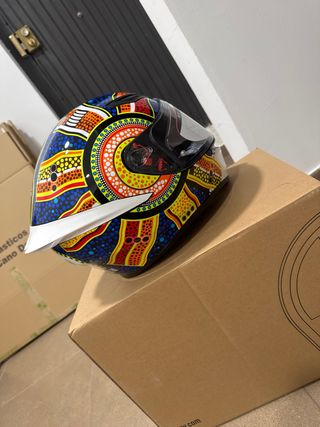 Casco AGV Diseño Aborigen nuevo a estrenar talla M